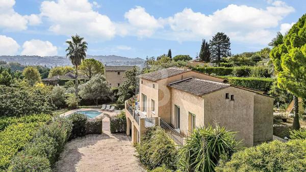 Villa provençale avec piscine à vendre à Mougins, 190 m² habitables sur terrain de 1570 m²