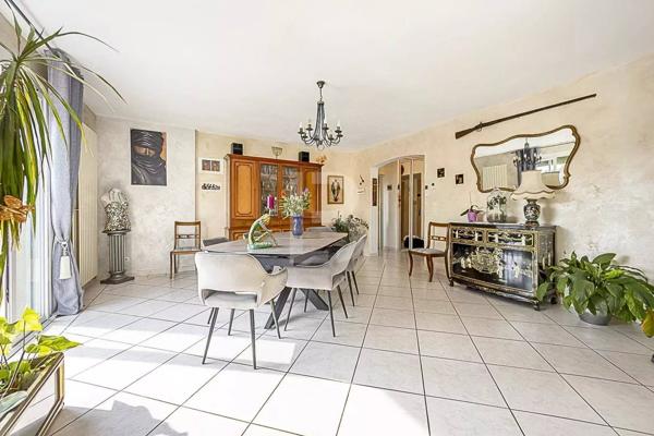 Villa provençale avec piscine à vendre à Mougins, 190 m² habitables sur terrain de 1570 m²