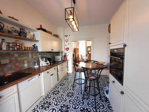 Maison bourgeoise 200m² avec jardin, 7pcs, 5 chambres