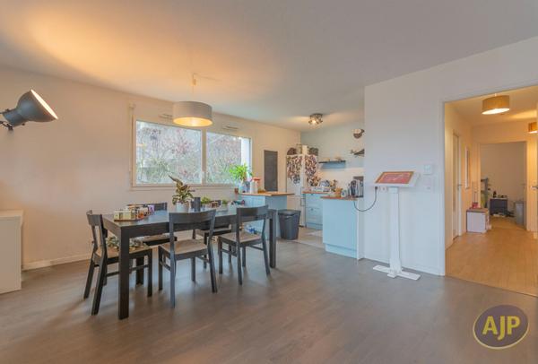 Vente appartement Bordeaux : 305 000 € - AJP Immobilier Bordeaux Chartrons