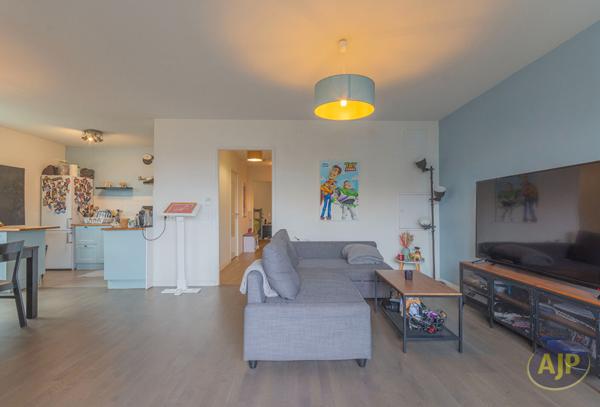 Vente appartement Bordeaux : 305 000 € - AJP Immobilier Bordeaux Chartrons