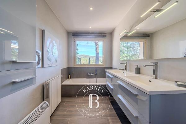 Rognes, Maison 4 Chambres -  240 m² à vendre