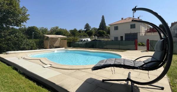 Vente Maison 7 pièces 160 m2 à Gourdon