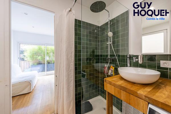 Maison individuelle à vendre à Combs-la-Ville - DPE en A - 3 chambres + 1 bureau