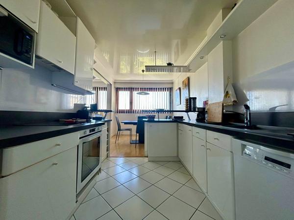 Appartement Poissy 4 pièce(s) €329 000 ** - Référence 9162