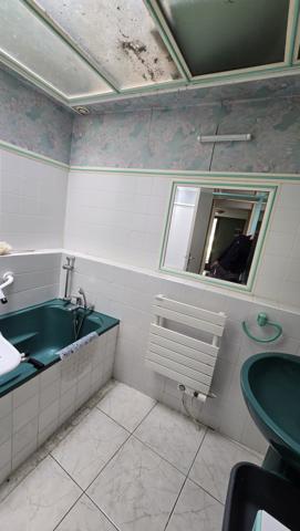 Maison  8 pièce(s)  5 chambre(s)  218 m²