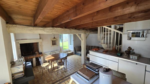 Maison  8 pièce(s)  5 chambre(s)  218 m²