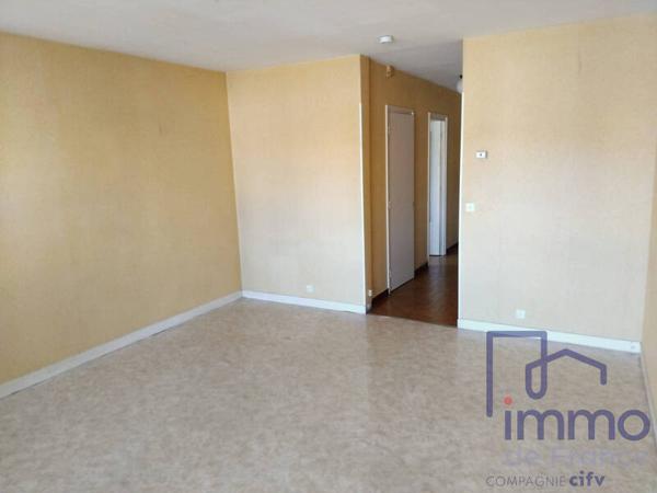 Appartement 1 pièce                                        - 43700 Brives-Charensac Réf : 2775-CIFVFOREZVELAY