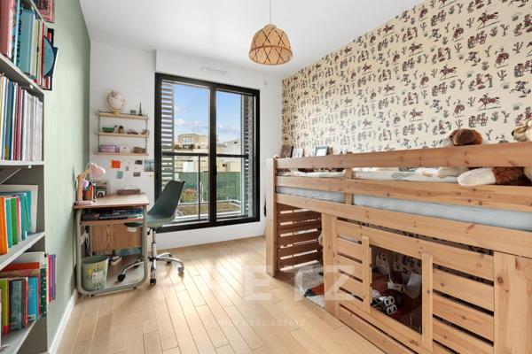 Exclusivité Boulogne. Appartement en dernier étage avec terrasse