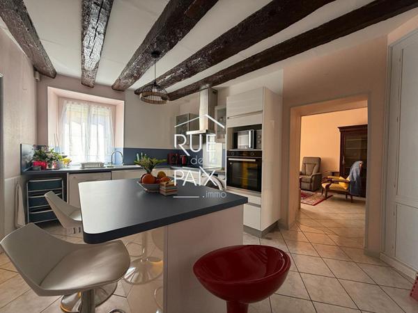 86200 LOUDUN LOUDUN : maison T6 en vente