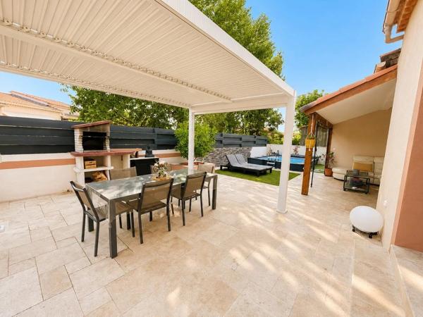 Vente                                                      Maison
                        
                     5 pièces                      107 m2                     à Le Luc