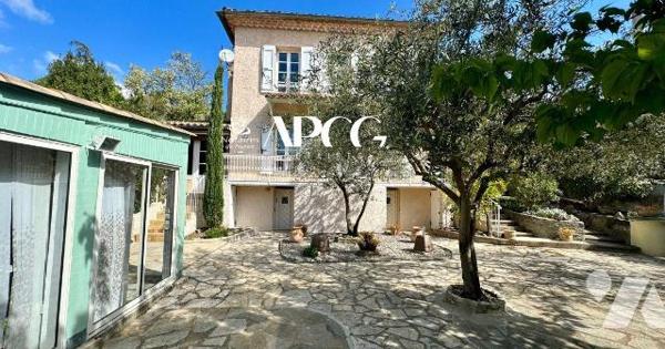 MAISON AVEC GARAGE A VENDRE PROCHE CENTRE NYONS 