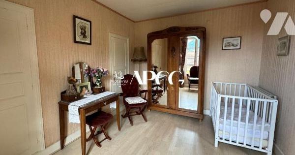 MAISON AVEC GARAGE A VENDRE PROCHE CENTRE NYONS 