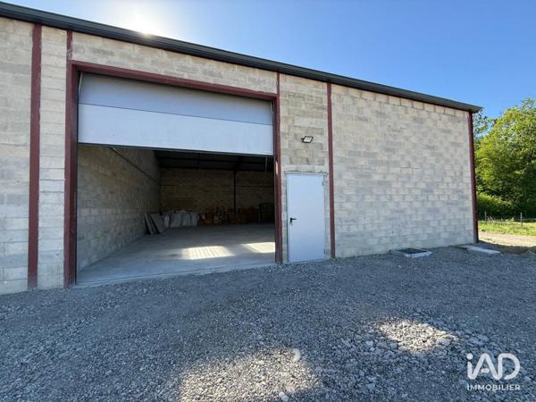 Location hangar 250 m² Pontpoint