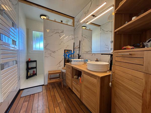 EXCLUSIVITE MAISON PLAIN-PIED 3 CHAMBRES 2 GARAGES GRANDE PARCELLE PARKING JARDIN  Andilly