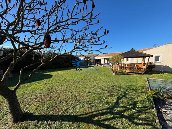 EXCLUSIVITE MAISON PLAIN-PIED 3 CHAMBRES 2 GARAGES GRANDE PARCELLE PARKING JARDIN  Andilly