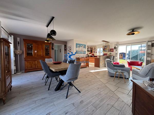 EXCLUSIVITE MAISON PLAIN-PIED 3 CHAMBRES 2 GARAGES GRANDE PARCELLE PARKING JARDIN  Andilly