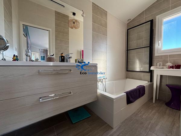 EXCLUSIVITE MAISON PLAIN-PIED 3 CHAMBRES 2 GARAGES GRANDE PARCELLE PARKING JARDIN  Andilly