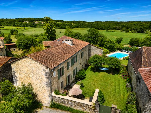 Maison à vendre à La Tour-Blanche-Cercles (24320) - Dordogne