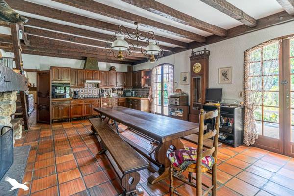 Maison 379 080 € Mérignac 6 p 160 m² DPE D