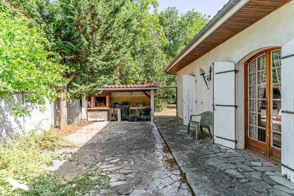 Maison 379 080 € Mérignac 6 p 160 m² DPE D