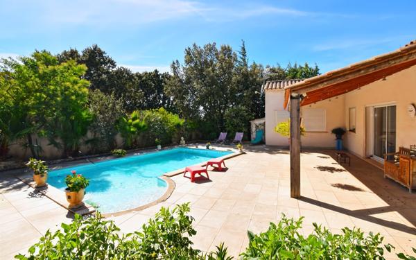 Maison à vendre    4 pièces •  Uzès