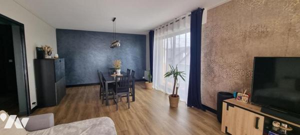 LA GUERCHE DE BGNE - centre ville - appartement T3 avec garage et cave