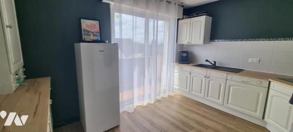 LA GUERCHE DE BGNE - centre ville - appartement T3 avec garage et cave