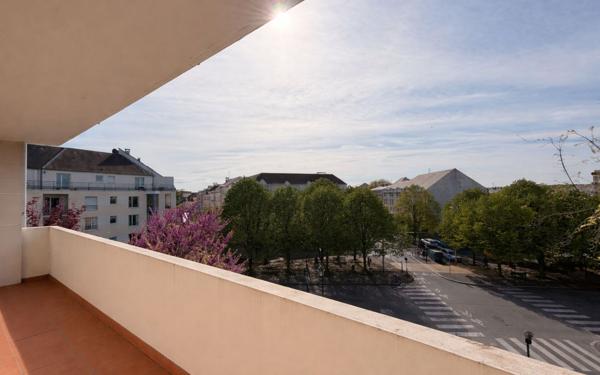 Appartement à vendre    4 pièces • 116 m2 Compiègne