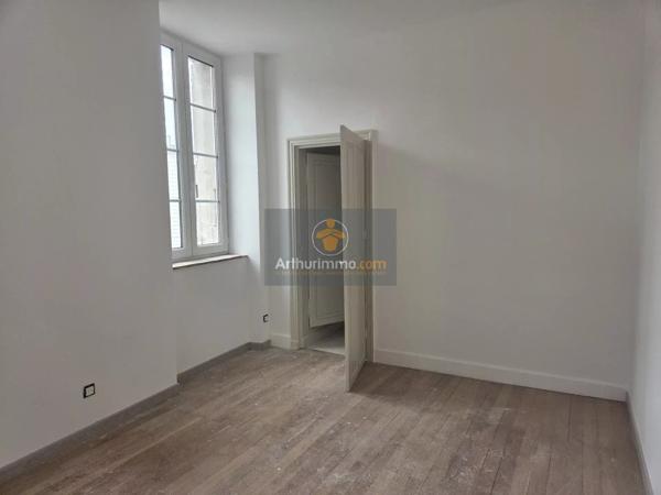 Location Appartement 2 pièces 55 m2 à Pierrelatte