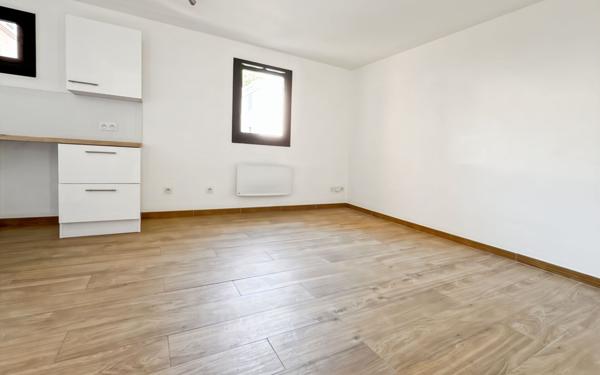Appartement à vendre    1 pièce • 20,23 m2 Fréjus