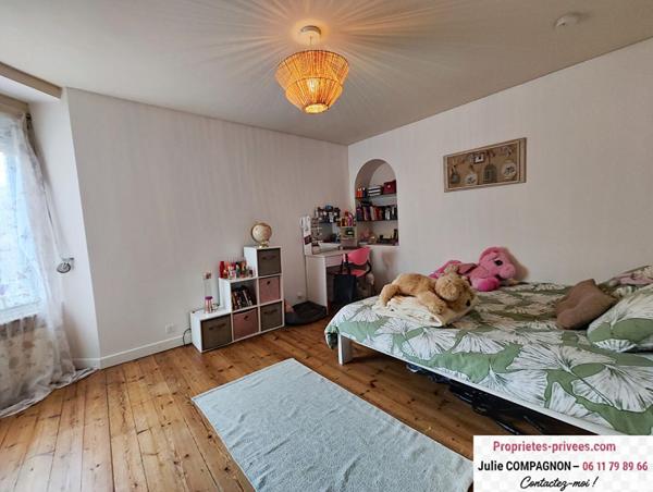 Maison 184 m² env.- 5 chambres -2 garages - abris et jardin