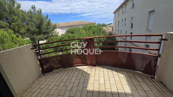 Grand studio 30 M2 avec terrasse et parking  dans résidence de qualité