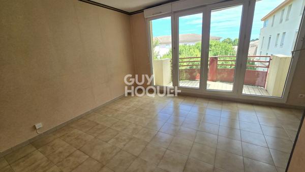 Grand studio 30 M2 avec terrasse et parking  dans résidence de qualité