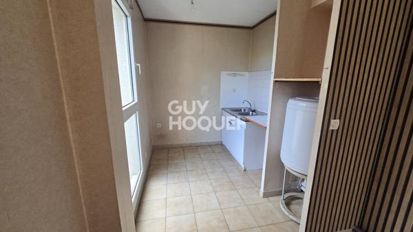 Grand studio 30 M2 avec terrasse et parking  dans résidence de qualité