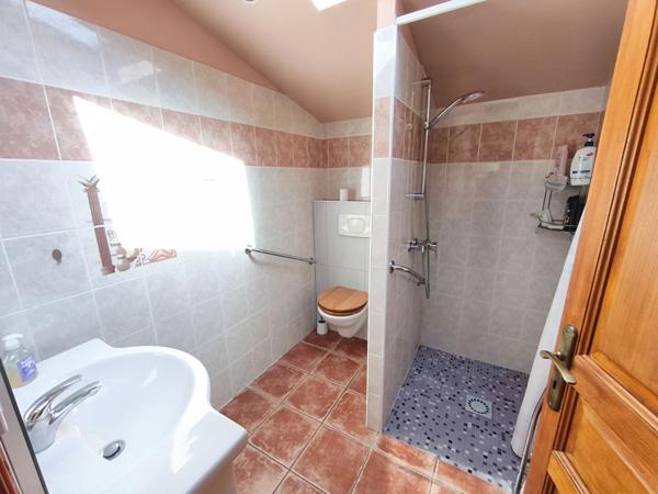 Villa 147 m² sur 1962 m²