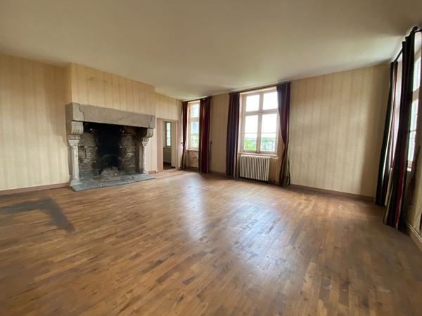 A VENDRE APPARTEMENT DE TYPE 2 A RENOVER