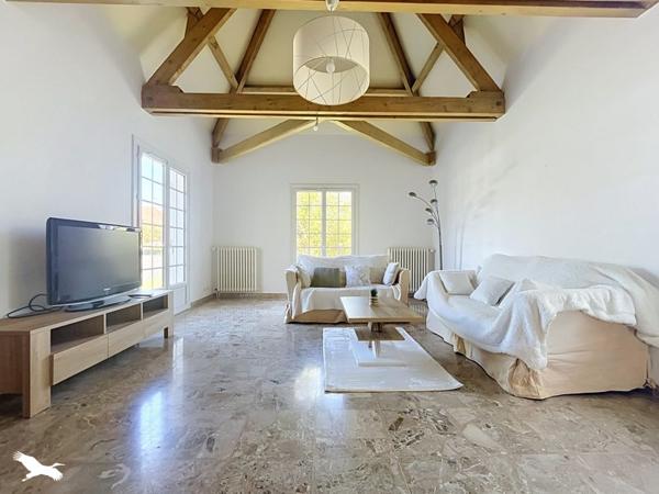 Maison 369 600 € Trélissac 9 p 269 m² DPE C
