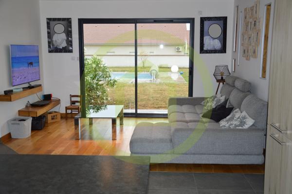 Villa d'architecte à 20 / 25 MIN BOURGOIN JALLIEU (38300)