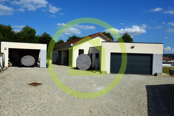 Villa d'architecte à 20 / 25 MIN BOURGOIN JALLIEU (38300)