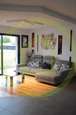 Villa d'architecte à 20 / 25 MIN BOURGOIN JALLIEU (38300)