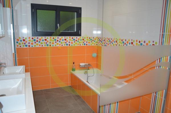 Villa d'architecte à 20 / 25 MIN BOURGOIN JALLIEU (38300)