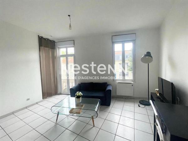 BORDEAUX - Appartement 28m2 - Meublé - Dernier étage - Immeuble pierres - Petite copropriété 4 lots - Libre de toute occupation