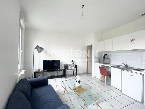 BORDEAUX - Appartement 28m2 - Meublé - Dernier étage - Immeuble pierres - Petite copropriété 4 lots - Libre de toute occupation