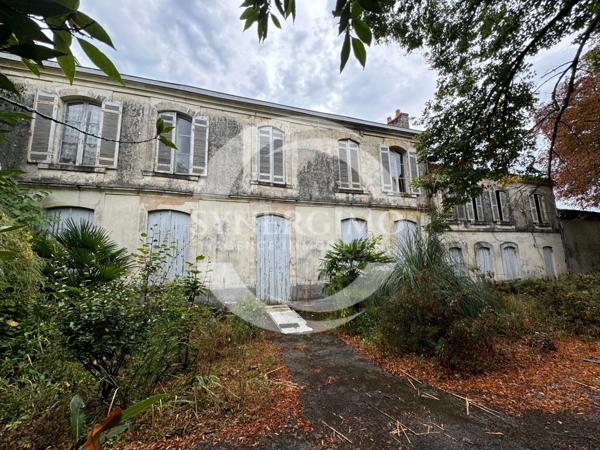 Talence (33400) Chartreuse à rénover du XVIIIème siècle à TALENCE