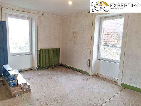 Blot-l'Église (63440) Exclu Maison Familiale à rafraîchir avec 5 Chambres – Blot-L'église (63)