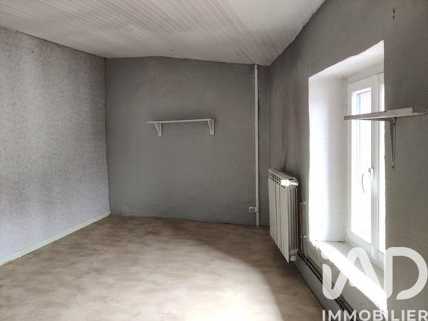 Maison à vendre 8 pièces 167 m² Boën-sur-Lignon