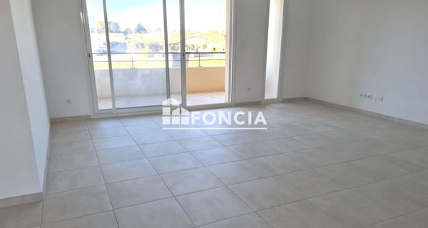 Location Appartement 3 pièces 60.69 m² - Althen-des-paluds 84210