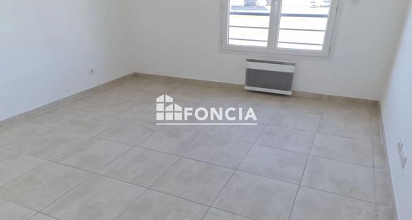 Location Appartement 3 pièces 60.69 m² - Althen-des-paluds 84210