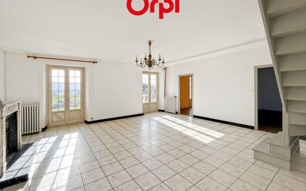 Maison à louer    5 pièces •  Le Theil